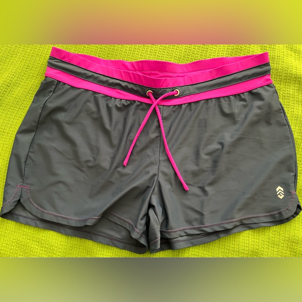 💗 Free Country Athletic Shorts | Gray & Pink Sporty Lounge Shorts | Size XXL